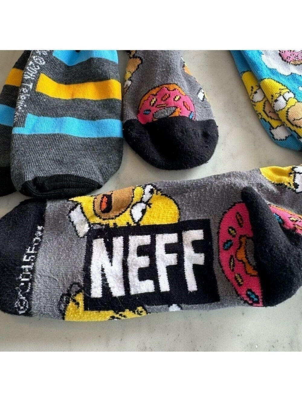 Simpsons Socks! NEFF - Picture 7 of 9